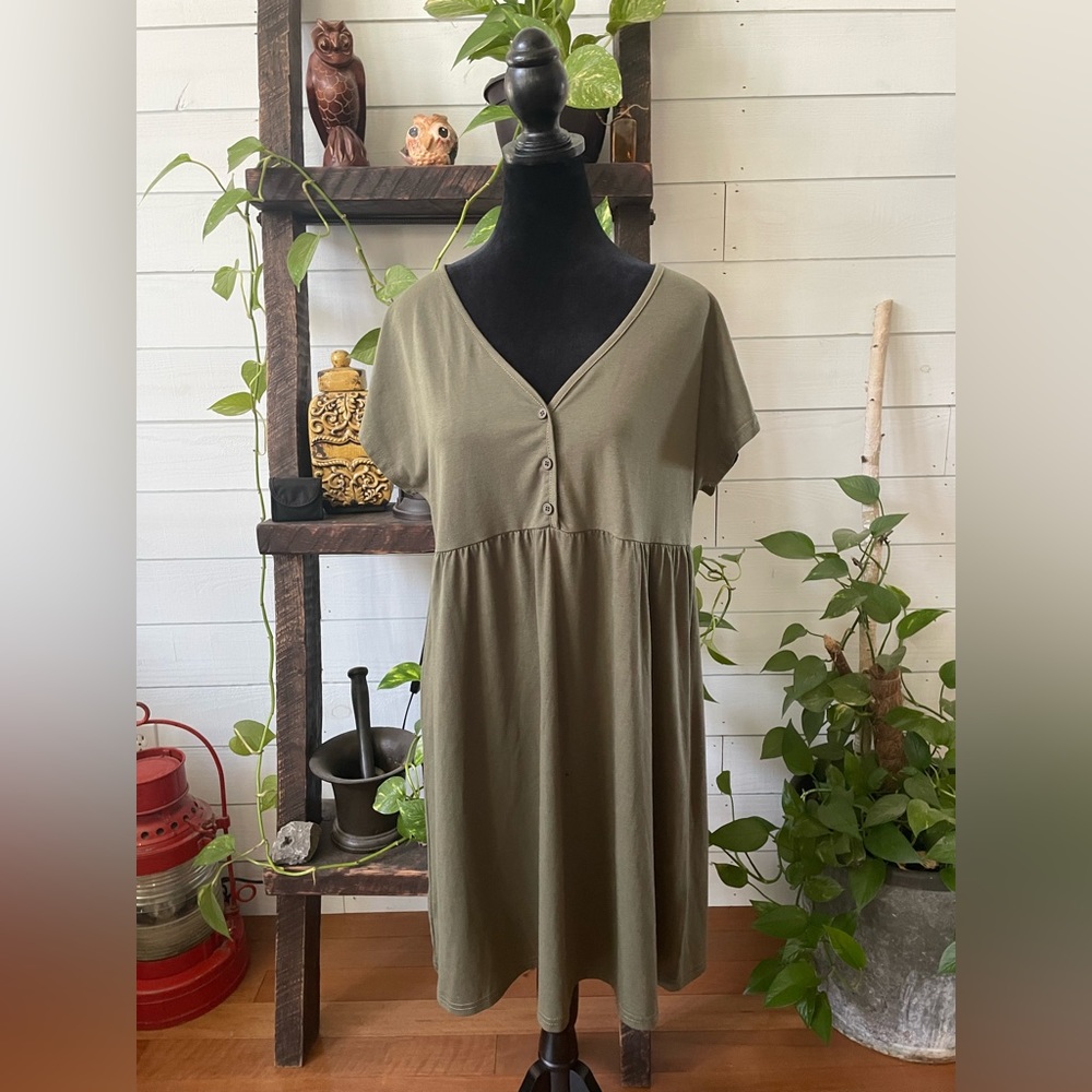 Green Minimalist Dress